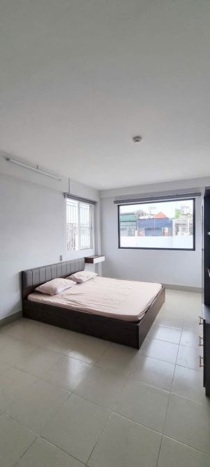Giáp Phú Nhuận, Bán Căn Hộ Dịch Vụ 8 Phòng Gò Vấp, 50m2- 5 tầng - 7.5 tỷ dòng tiền 40tr/th - 8