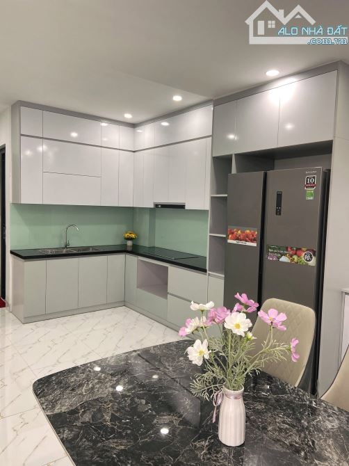 HOA HẬU TRẦN CUNG NHÀ ĐẸP NHƯ MƠ 9TỶ 40M 7T THANG MÁY FULL NỘI THẤT - 9