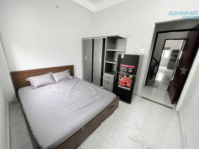Giáp Phú Nhuận, Bán Căn Hộ Dịch Vụ 8 Phòng Gò Vấp, 50m2- 5 tầng - 7.5 tỷ dòng tiền 40tr/th - 9