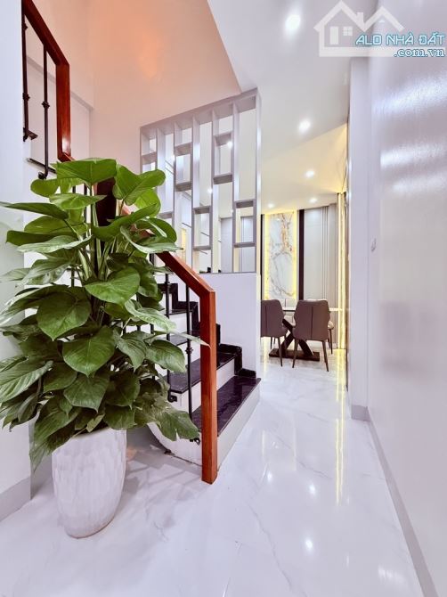 Ngõ Hoà Bình 7_ Lô góc full nội thất_ DT:40m _ 4 tầng, 4 ngủ_ giá chào 9.5 Tỷ - 9
