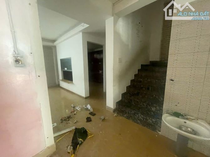 CHO THUÊ NHÀ 2.5 TẦNG  MẶT TIỀN: PHAN ĐĂNG LƯU - HẢI CHÂU - 9