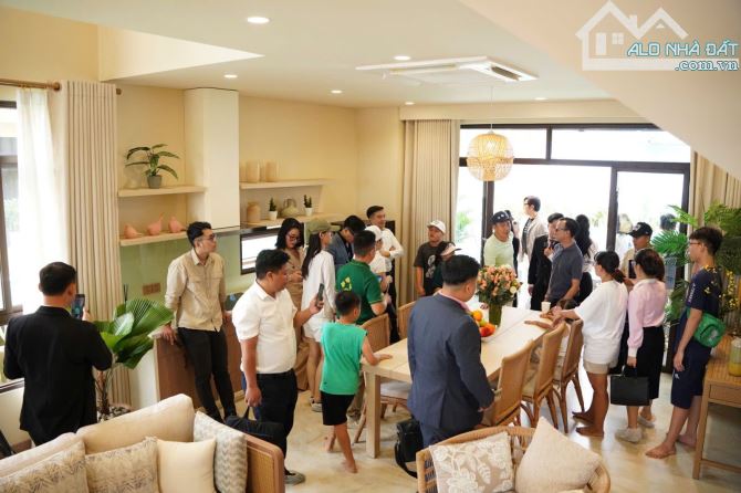 Chỉ 800tr, sở hữu lâu dài, bãi biển đẹp nhất hành tinh. 3 tầng, DT:120m2 - 100% sản