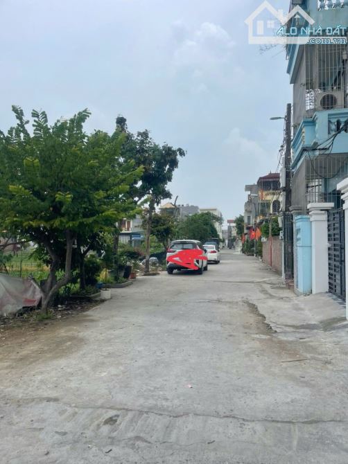 Bán nhà 3 tầng mặt đường Phương Khê - Đồng Hòa giá 4.6 tỷ