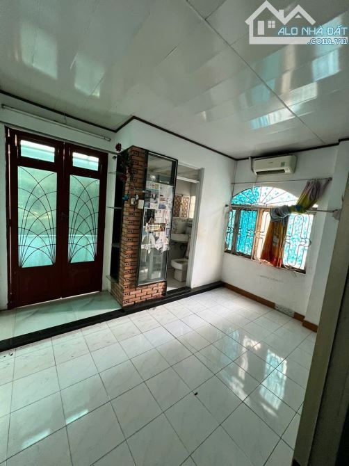 BÁN NHÀ HẺM 4M CÁCH MẠNG THÁNG 8 P13 Q10 – CHỈ 5.5 TỶ – KHÔNG CÓ CĂN THỨ 2