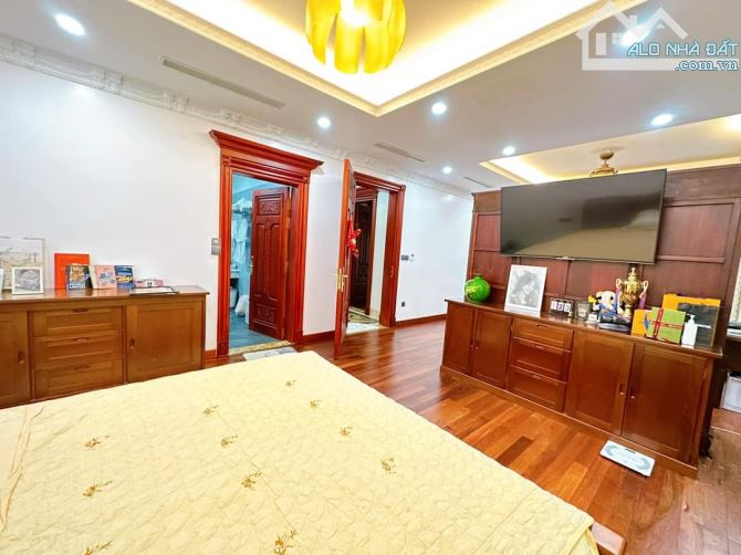 BÁN BIỆT THỰ ĐƠN LẬP HOÀNG QUÁN CHI – LÔ GÓC - PHÍA VIEW CÔNG VIÊN CẦU GIẤY,  300M2 MT 16M