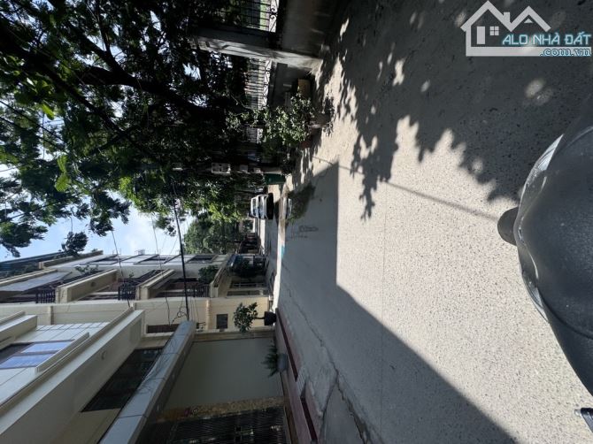 Bán Nhà Tây Thăng Long – Phân Lô, Ô Tô Tránh – 44m² – Tiềm Năng Đầu Tư Cao – Giá 12 Tỷ