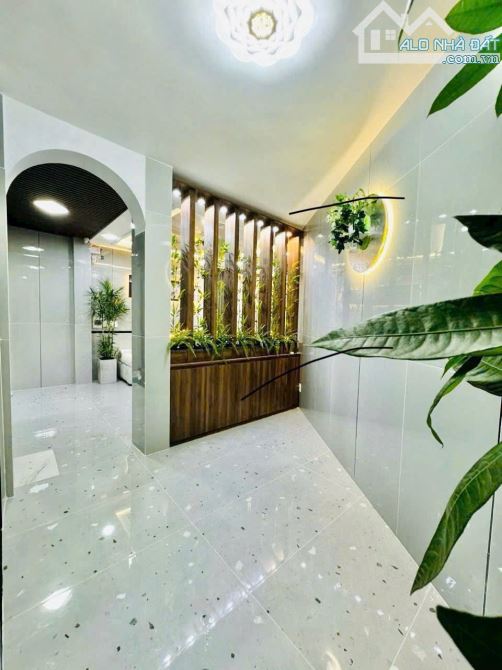 BÁN GẤP NHÀ ĐẸP  ĐƯỜNG THÀNH THÁI, 3.6*12M, 4 TẦNG, GIÁ 11.4 TỶ