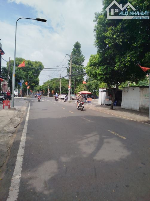 Bán lô đất góc 2 mặt tiền đường Thống Nhất Bình Thọ Thủ Đức