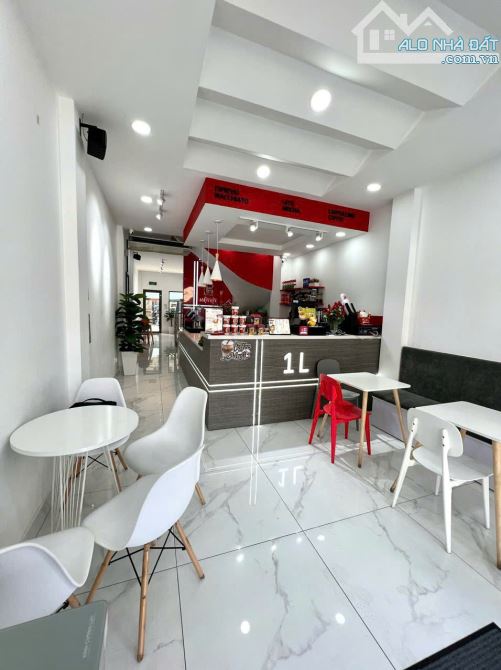 SIÊU PHẨM mặt tiền đường Trần Hưng Đạo,Quận 5, Tp.HCM dt(4x16m) giá 30 Tỷ