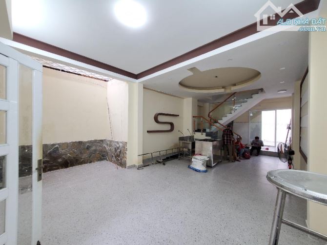 BÁN ĐẤT TẶNG NHÀ- ĐIỆN BIÊN PHỦ- BÌNH THẠNH- 78M- 4 TẦNG - 8.T