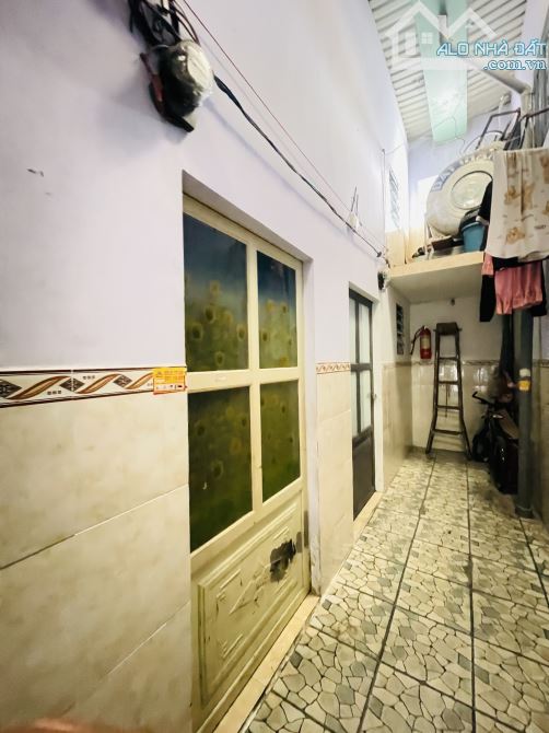 Bán gấp 2 dãy trọ 157m2 xe hơi đậu cửa, vị trí ngay tô ký - chợ ngã 3 bầu - ngang 7m