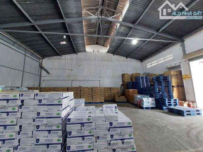 CHO THUÊ KHO-NHÀ XƯỞNG QUẬN 7 DT 400M TRẦN CAO 7M.