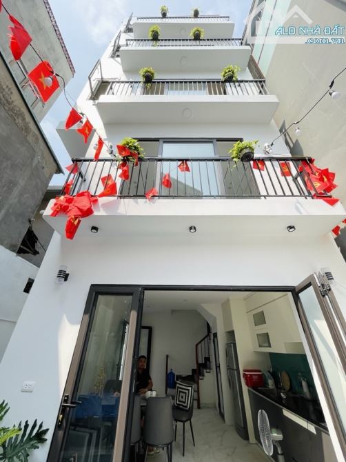 💥 NHÀ MỚI TINH - LÔ GÓC - NỘI THẤT CAO CẤP - SÀI ĐỒNG LONG BIÊN - NHỈNH 6 TỶ! 💥