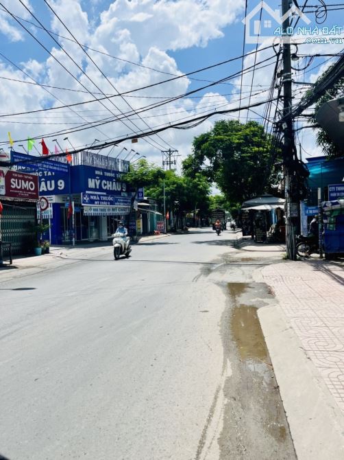 bán lô đất 2 mặt tiền 3017m2-giá chỉ 8 triệu/m2-lê thị dung-vĩnh lộc A- bình chánh