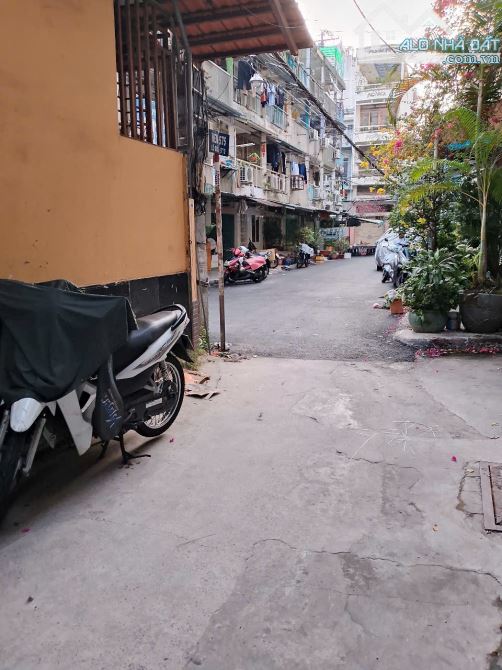 Nhà 4 tầng đường Nguyễn Thiện Thuật (6,2mx16m). Giá 15,2 tỷ