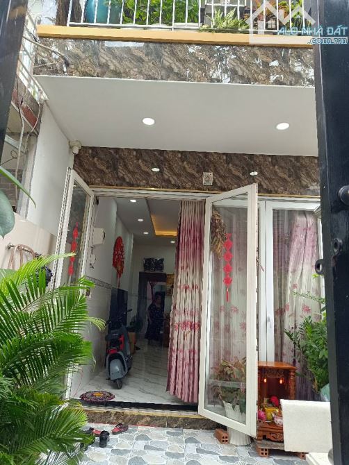 NHÀ 2 TẦNG BÌNH THUẬN Q7 - HẺM 314 CAO THOÁNG-DIỆN TÍCH KHỦNG  85M2- 6.5 T.Ỷ( HƠN 70TR/M2)