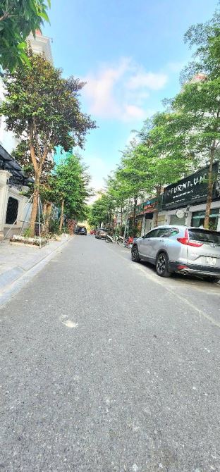 Biệt thự liền kề, khu đô thị Rose Town 79 Ngọc Hồi
