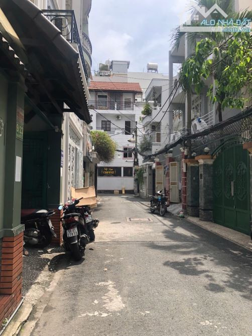 HOT! Qúa rẻ - Hàng hiếm mới ra ngay khu Bàu cát  - 4x26m, 2 tầng giá chỉ 10.5 tỷ