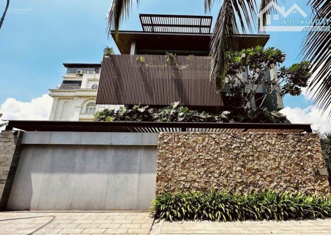 Bán biệt thự Bến Bình An trực diện sông Sài Gòn view Landmark81 220m2 hầm 3 tầng 40 tỷ