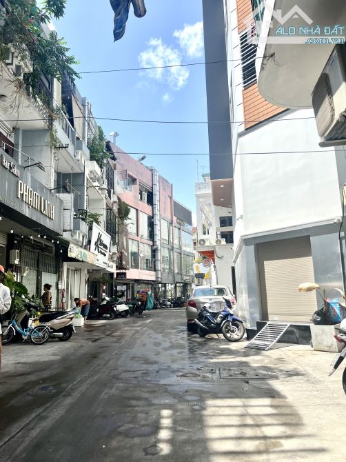 Quận 3, vị trí KD sầm uất Lê Văn Sỹ_Trần Quang Diệu, 4 Tầng, 50m2, hẻm 6m 1 trục, 12.3 Tỷ