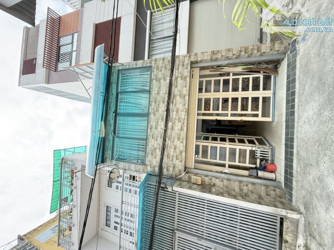 KHU ĐẤT THÁNH -P.6- TÂN BÌNH- HẼM Ô TÔ THÔNG -DT: 4*25M- 13 TỶ TL.
