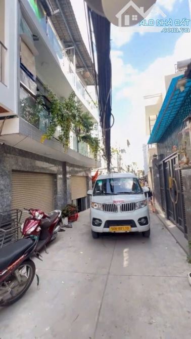 Bán nhà 4 lầu Bùi Văn Ba - Tân Thuận Đông. HXH 7PN, 6WC Nhỉnh 5 Tỷ