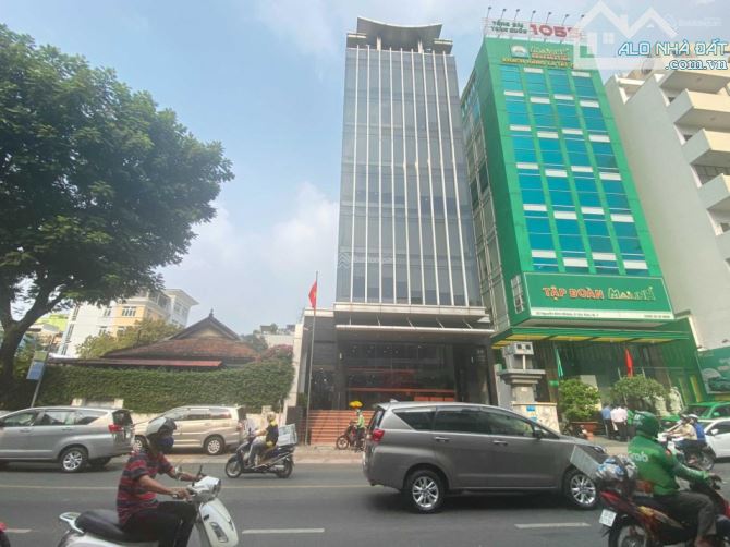 Gía tốt! Bán nhà mặt tiền Nguyễn Cư Trinh, Quận 1 -(9x15m)- 6 tầng - 180 triệu - Gía 35 tỷ