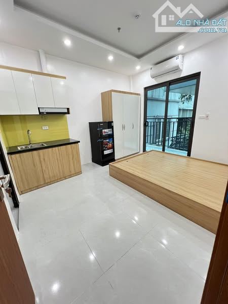 CẦN BÁN CCMN NGÃ TƯ SỞ - 55M LÔ GÓC - 12 PHÒNG KK - DT 65TR/THÁNG- CHÀO GIÁ 16.2 TỶ CÓ TL.