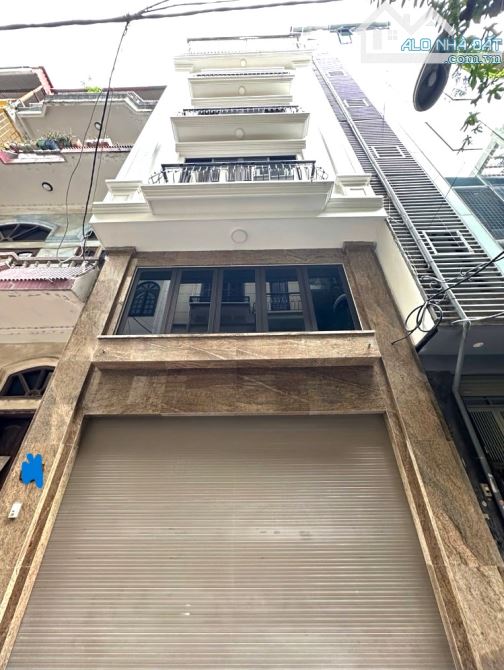 BÁN NHÀ PHÂN LÔ- Ô TÔ TRÁNH - HOÀNG QUỐC VIỆT - 60M2 - 7 TẦNG THANG MÁY - 5.2M MT - 25 TỶ