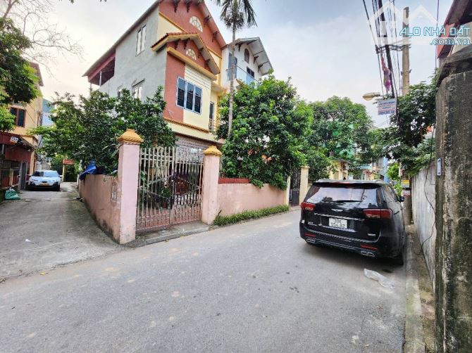Bán siêu phẩm lô góc 80m2 Kiêu Kỵ đường ô tôi tránh, kinh doanh