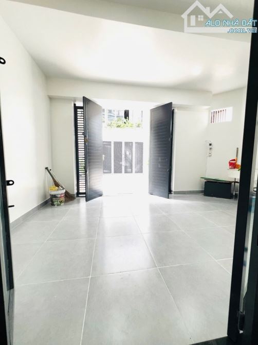 CHDV 7PN GÓC 2MT HẺM XE TẢI P9 GÒ VẤP 90M2.- NHỈNH 8 TỶ
