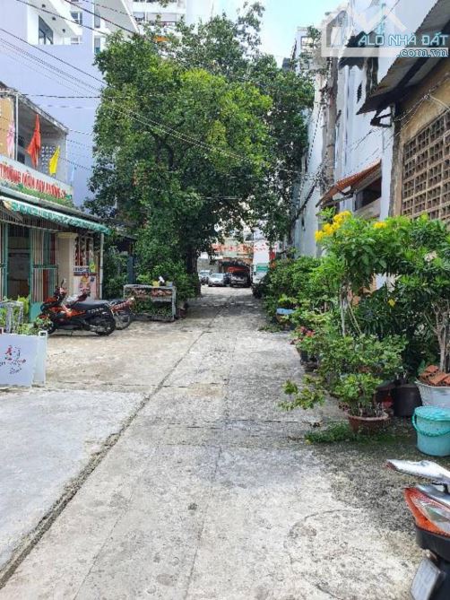 🎡ĐẤT ĐẸP QUẬN 11- GIẤY PHÉP XÂY DỰNG 6 TẦNG- XE HƠI ĐỔ CỬA- ĐƯỜNG SỐ 3- 🎡79M2 💰👉12,5TỶ