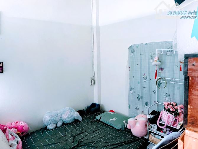 Bán nhà hẻm Đường Số 13 Linh Xuân, sổ riêng, 1 trệt 1 gác, 2 phòng ngủ