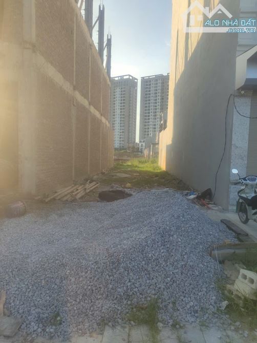 Cần bán lô đất Phường Đông Hương, Thanh Hóa gần chung cư Xuân Mai 95.8m2 giá chỉ 3.7 tỷ