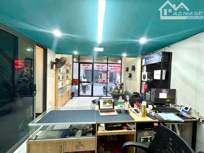 NHÀ MẶT PHỐ TẠ QUANG BỬU - HAI BÀ TRƯNG - KINH DOANH - CÓ VỈA HÈ- DÂN TRÍ CAO
