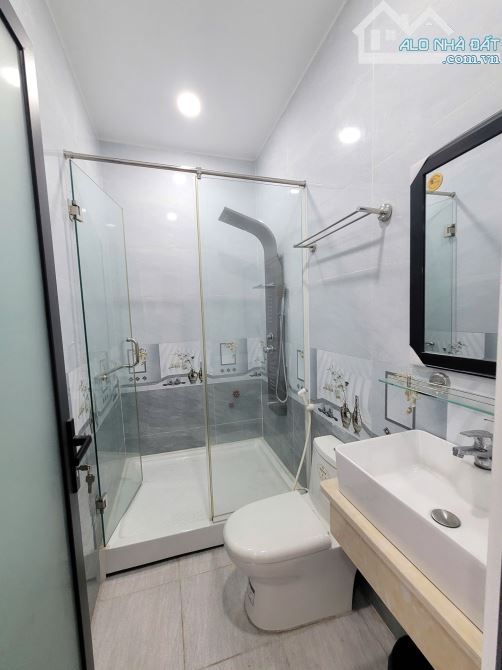 Bán nhà 1T3L 4x16.7m hoàn công, đường N1 KDC Phú Hồng Thịnh 6 p.Bình An - 10