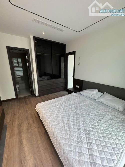 Cho thuê căn hộ 2PN, 82m2, giá tốt tại The Gloria, Nguyên Hồng, Đống Đa, Hà Nội - 11