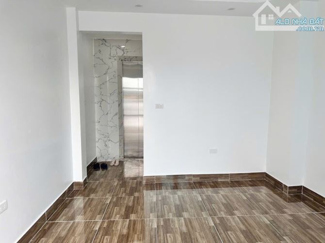 Bán nhà Lạc Trung 46m2, 6T thang máy phân lô, oto 4c đỗ cửa, kd văn phòng. Giá 14.8 tỷ