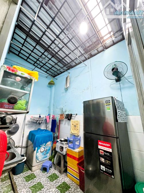 Bán nhà 4 tầng ôtô ngủ trong nhà, hẻm 8m, sát Hoàng Diệu 2, hơn 8 tỷ - 1
