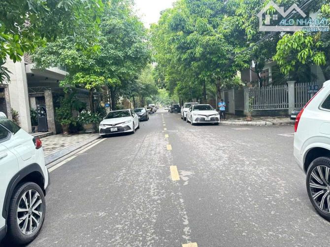 BÁN BIỆT THỰ ĐƠN LẬP HOÀNG QUÁN CHI – LÔ GÓC - PHÍA VIEW CÔNG VIÊN CẦU GIẤY,  300M2 MT 16M - 1