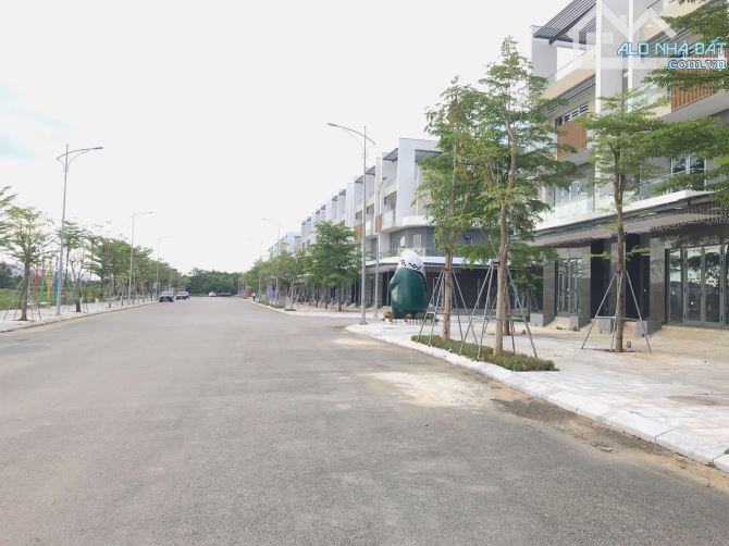 BÁN NHÀ MẶT TIỀN ĐƯỜNG THỐNG NHẤT – VIEW CÔNG VIÊN. HOÀNG QUỐC VIỆT, THÀNH PHỐ HUẾ - 1