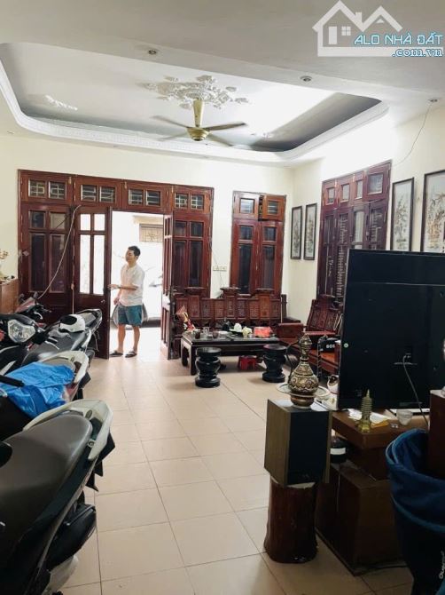 TRẦN CUNG - 62M2 - 5 TẦNG - PHÂN LÔ - Ô TÔ TRÁNH - GẦN PHỐ - DÂN XÂY - 1