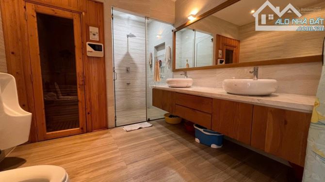 Bán nhà Mặt Tiền nội bộ 666 đường 3/2 (4 x22m) 6 lầu thang máy HĐT: ~100tr/1th Giá: 25 Tỷ. - 1