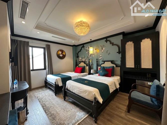 Bán toà Khách sạn 8 tầng view Hồ Linh Đàm, Đường cao tốc 27 phòng giá 68 tỷ - 1