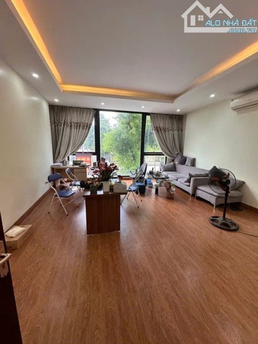 Nhà 6 tầng mặt phố Ngô Gia Tự, Long Biên, Hà Nội. DT 81m2, MT 5,6m. Giá 25 tỷ - 1