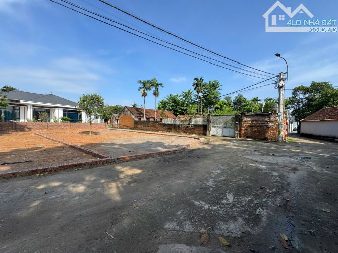 nhà em tách 3 mảnh bán 1 mảnh 100m giá 1.7 tỷ, gần trường C1,2, chợ đông đúc - 1