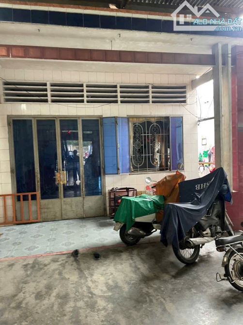 ✓B.ÁN NHÀ MẶT TIỀN QUỐC LỘ 1A GẦN NGÃ BA YÊN THẾ (CÂY XOÀI) - PHƯỜNG HỐ NAI MỚI •DT: 8 x 6 - 1