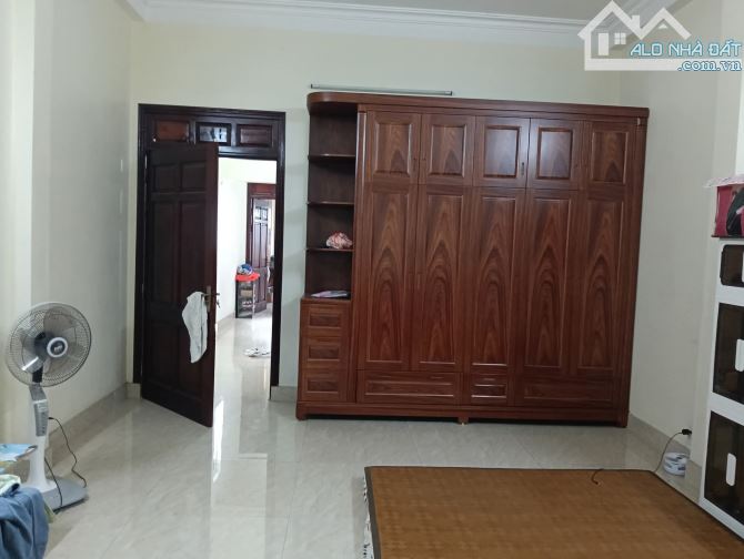 HẠ GIÁ SẬP SÀN ĐỂ BÁN NHANH CĂN NHÀ 3 TẦNG MẶT ĐƯỜNG 351 . - 1