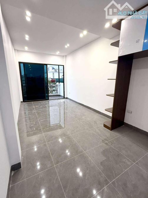 MẶT PHỐ TÂY SƠN 19 TỶ DT 60M MT 4M 4T VỈA HÈ RỘNG THÊNH THANG KINH DOANH MỌI LOẠI HÌNH - 1