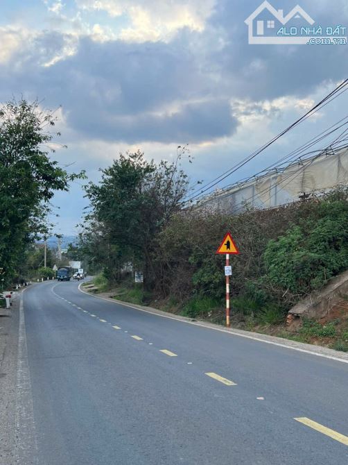 BÁN LÔ ĐẤT NGHỈ DƯỠNG 4600M²–MẶT TIỀN TỈNH LỘ 725, SÁT CHÙA VẠN ĐỨC – ĐÈO TÀ NUNG, ĐÀ LẠT - 1